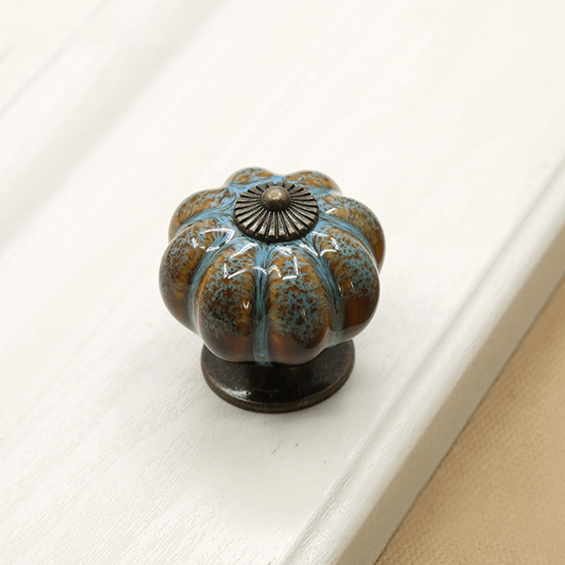 Classic Colorful Knob | Metal & Ceramic - JUGLANA