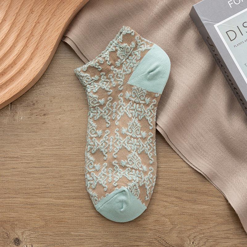 Women Floral Embroidered Ankle-Length Socks