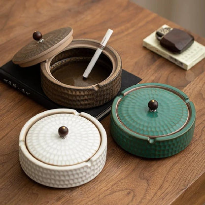 Handmade Retro Ashtray with Wood Lid | Japanese Pottery - JUGLANA
