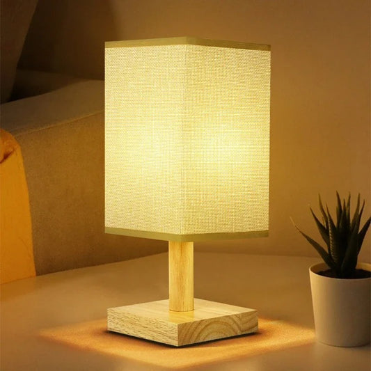 Classic American Table Lamp | Wood & Linen