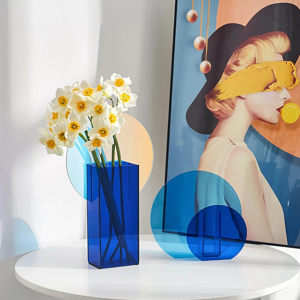 Krikľavá akrylová váza | Abstraktný dizajn