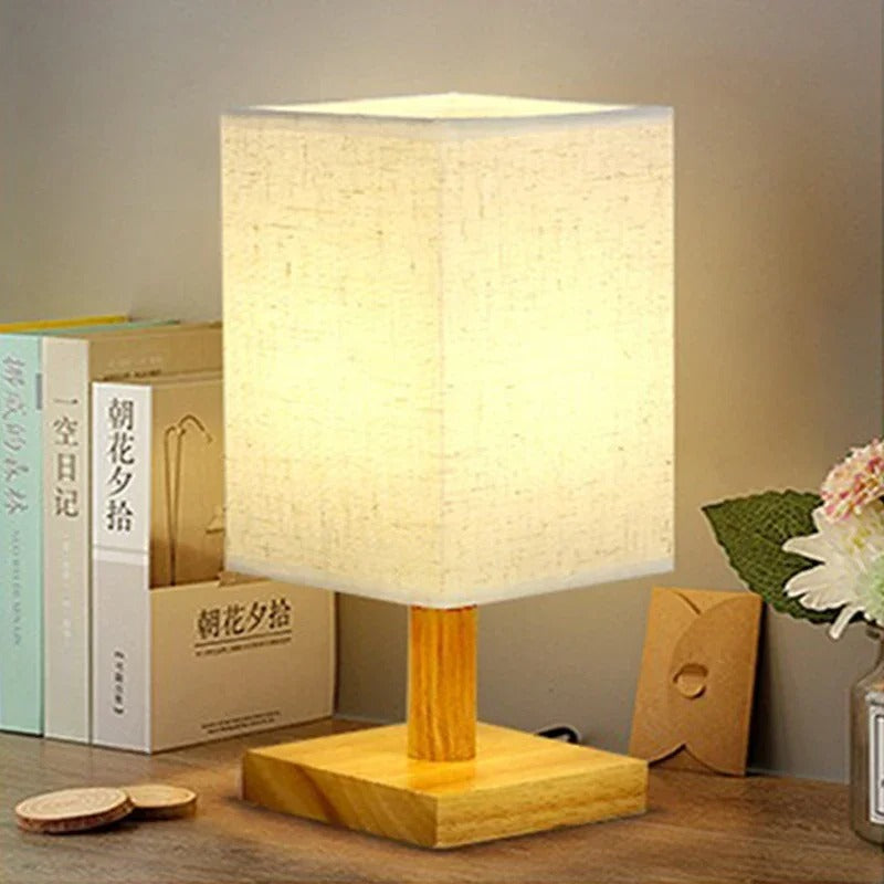 Classic American Table Lamp | Wood & Linen