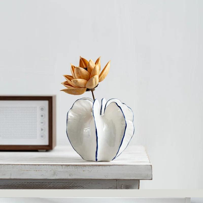 Nordic Carambola Vase | Ceramic - JUGLANA