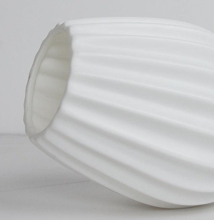 Nordic Ribbed Pendant Light | Ceramic, Cord Cable - JUGLANA
