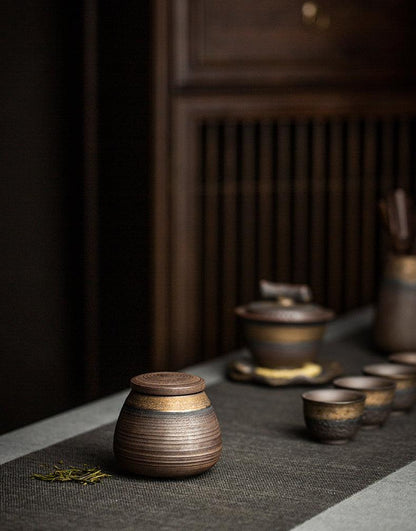 Small Japanese Storage Jar | Moisture-proof Sealing | Japanese Pottery - JUGLANA
